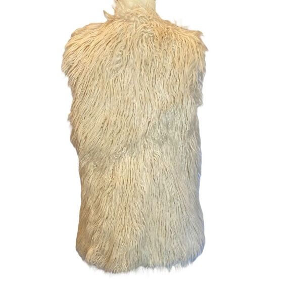 Graham and Spencer Faux Fur Cream Vest Women's M - Picture 2 of 9